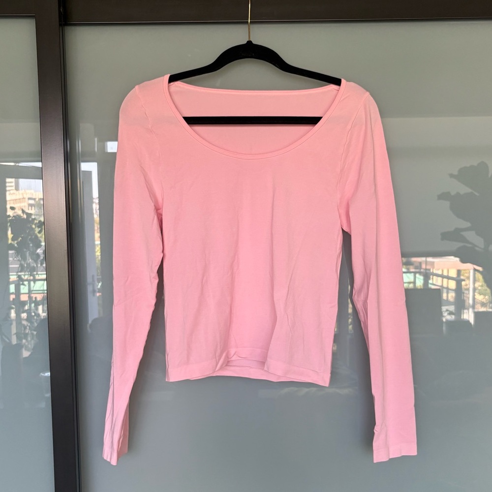 Women's Long-Sleeve Scoop Neck Top - Pink